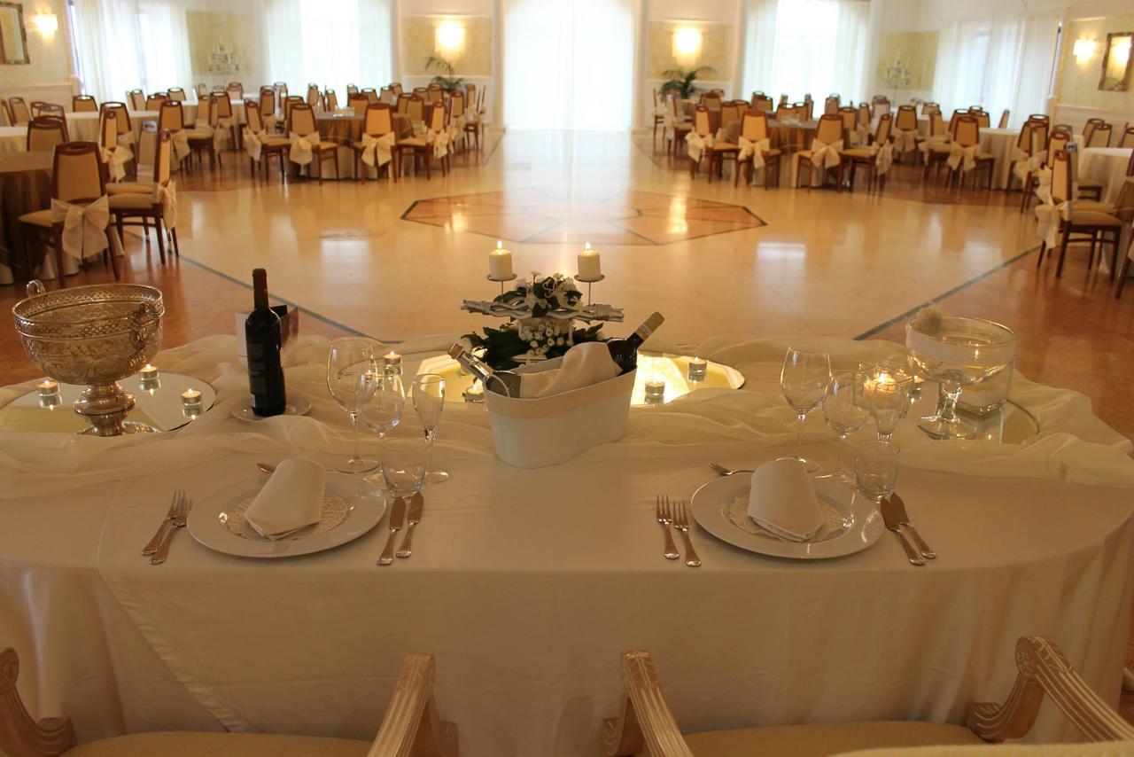 Hotel Agri Resort "Agora" Castelluccio dei Sauri Экстерьер фото